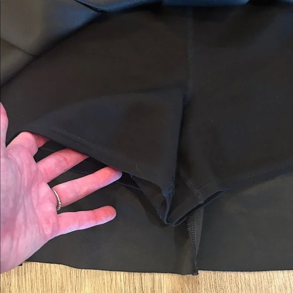 Emily McCarthy Chic Black and White Women's Mini Skirt Size L - Picture 3 of 8